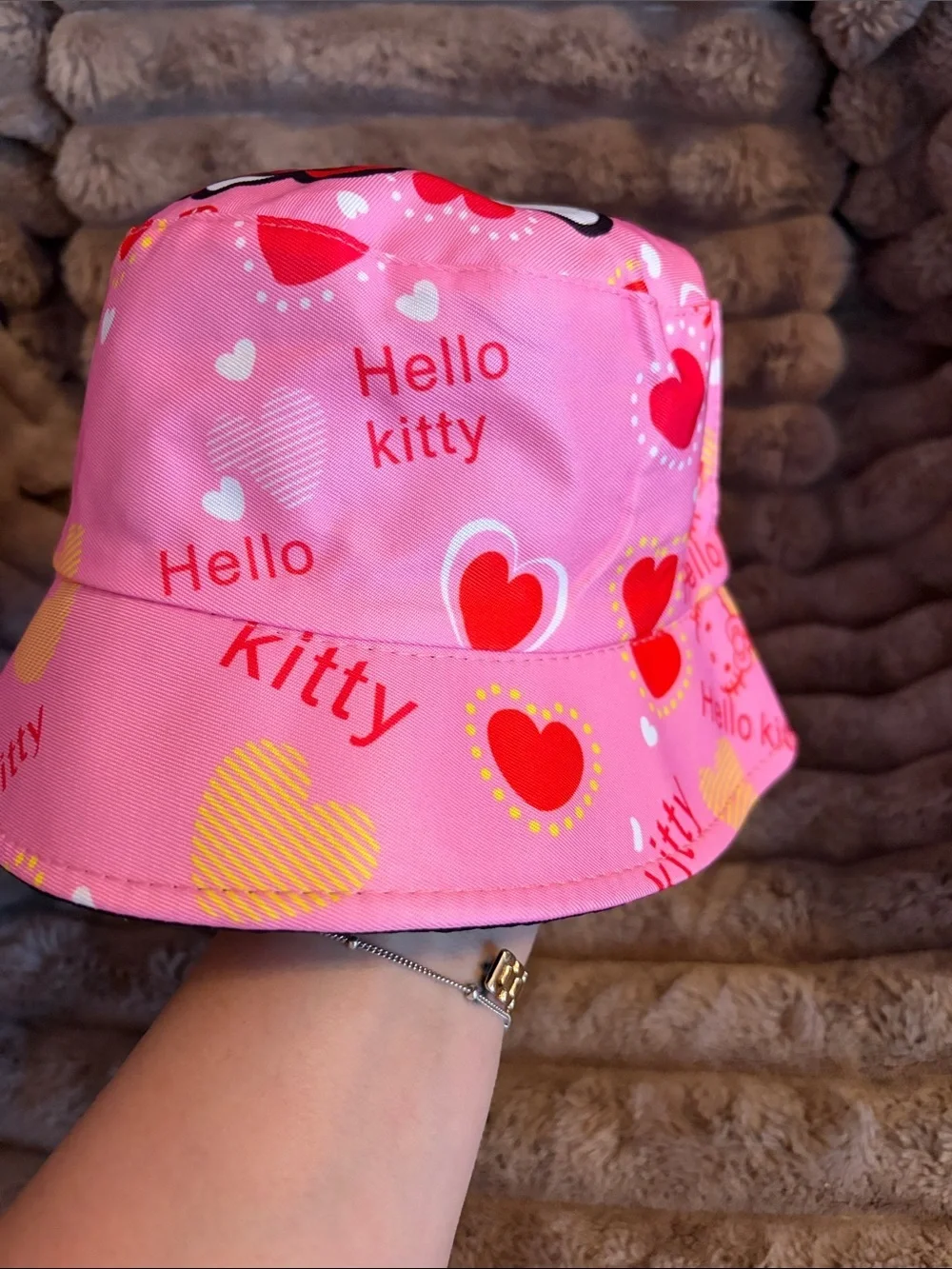 Hello Kitty playful hello